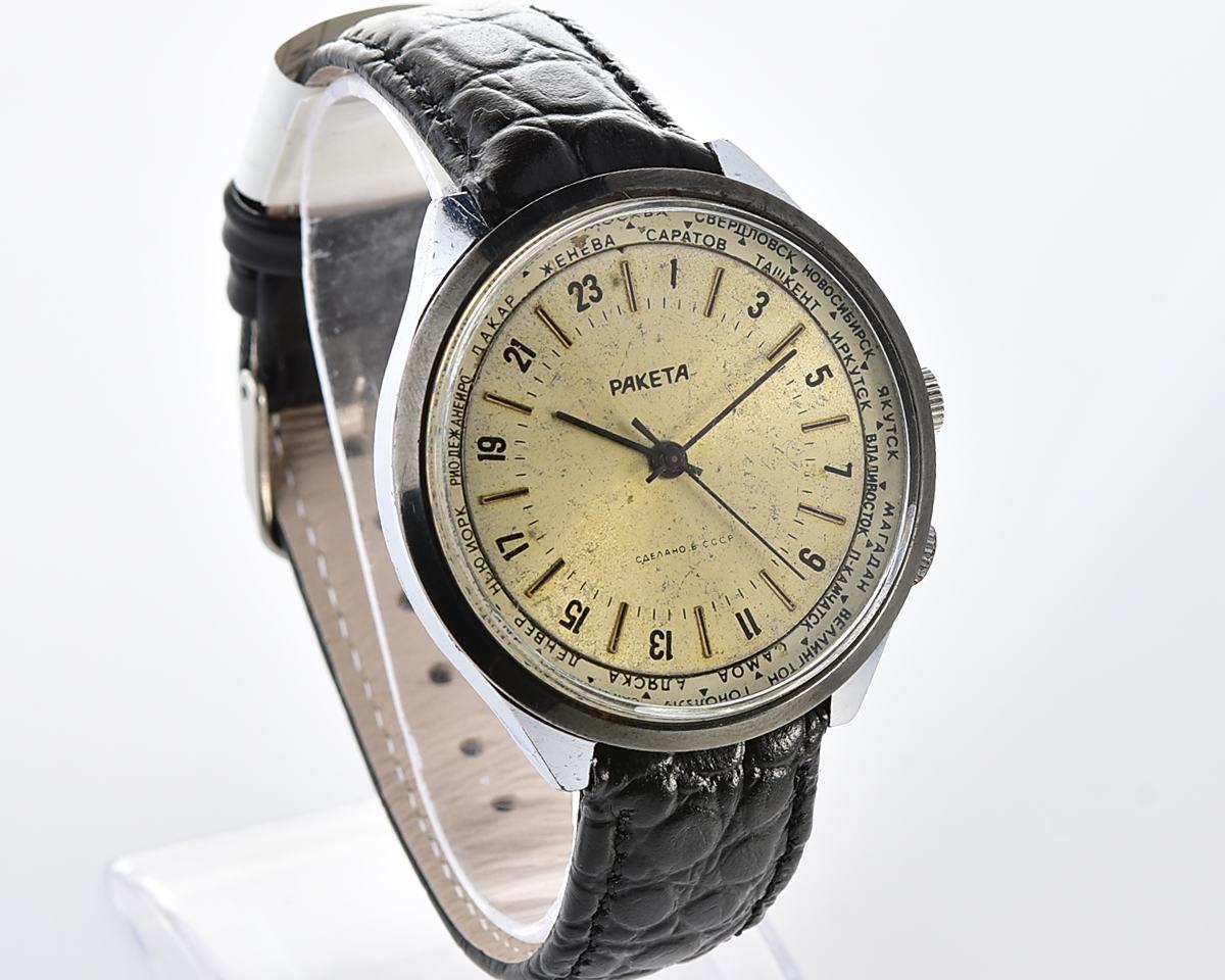 Vintage mechanical Raketa World Traveler (Goroda) watch with 24 hours dial