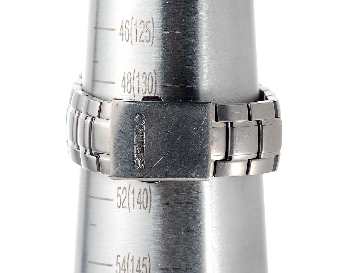 Vintage Seiko Titanium Day-Date Quartz (Ref. 7N43-0AN0) - Ultra-Lightweight Everyday Classic