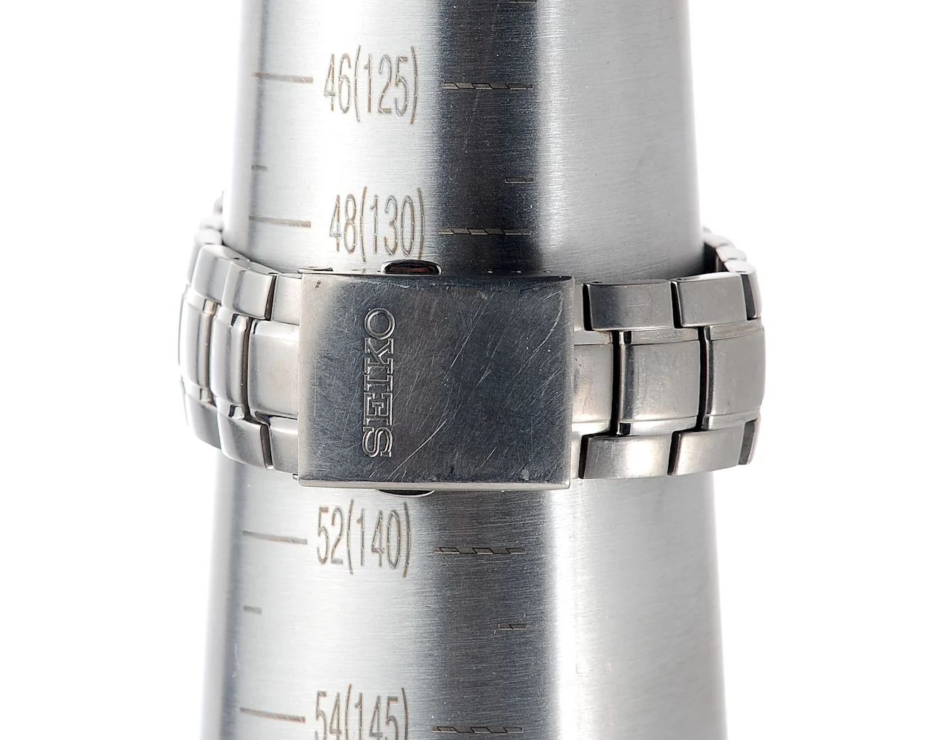 Vintage Seiko Titanium Day-Date Quartz (Ref. 7N43-0AN0) - Ultra-Lightweight Everyday Classic