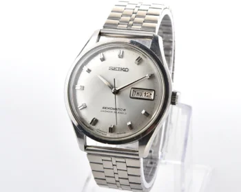Vintage Seiko Seikomatic-R 30 Jewels Automatic wristwatch, from June 1966