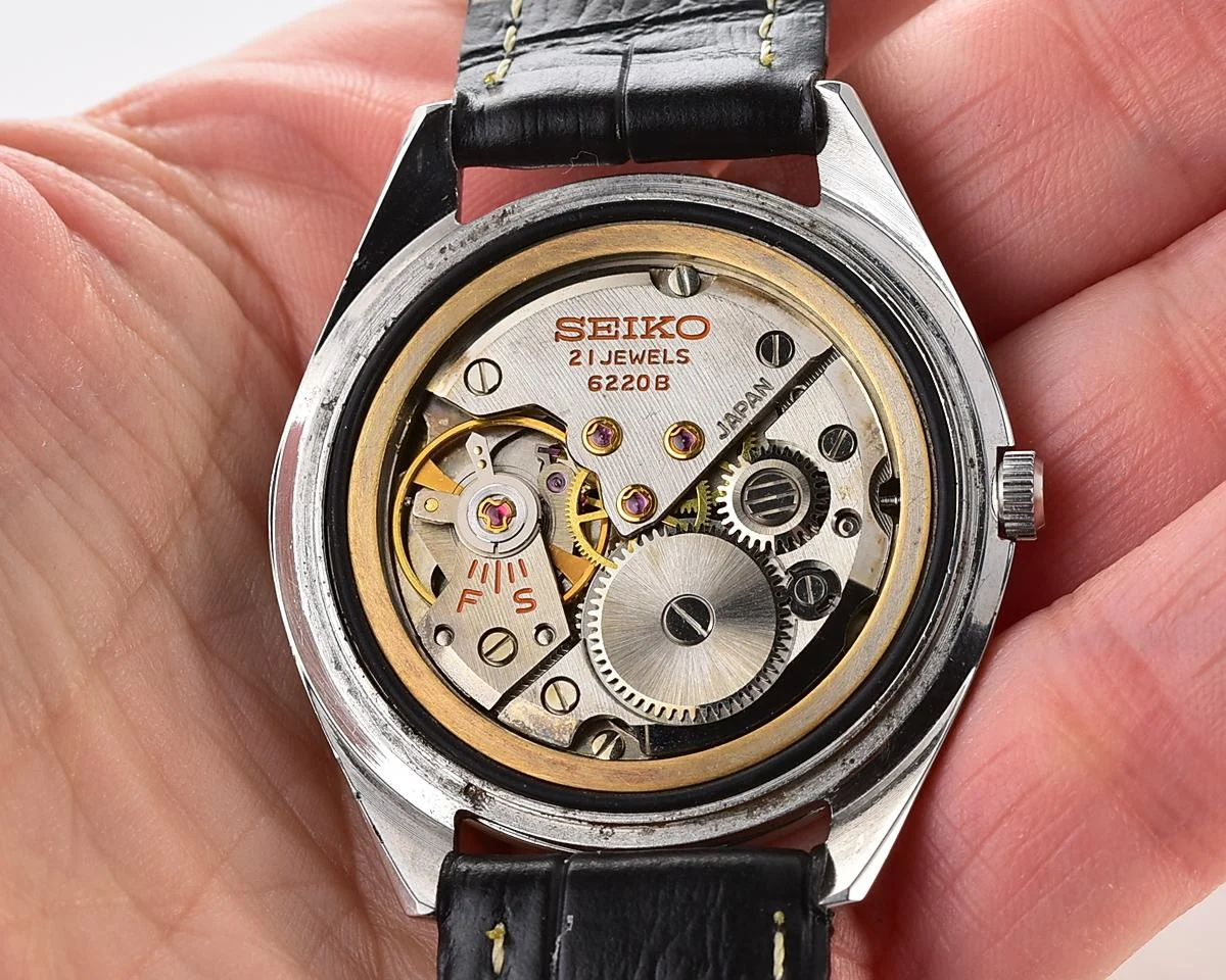Vintage Seiko Skyliner - Silver Sunburst Manual Wind from June 1967