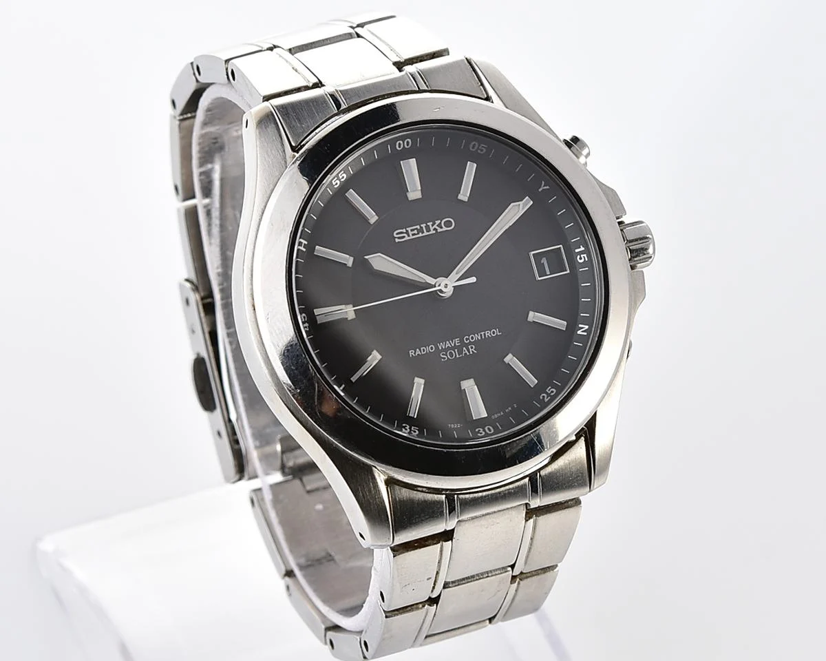Seiko "Radio Wave Control" Solar JDM Exclusive - light-powered watch with automatic atomic time synchronization