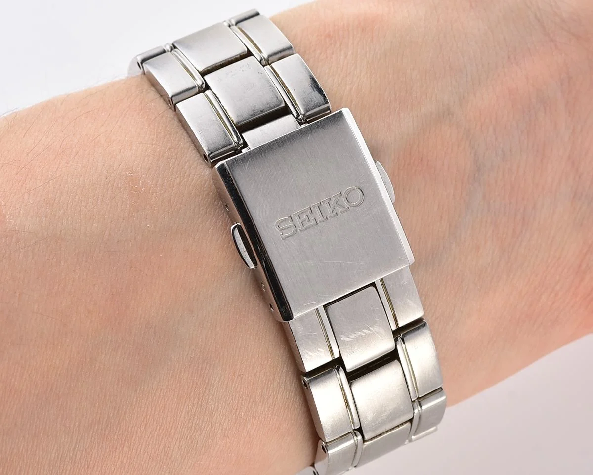 Seiko "Radio Wave Control" Solar JDM Exclusive - light-powered watch with automatic atomic time synchronization