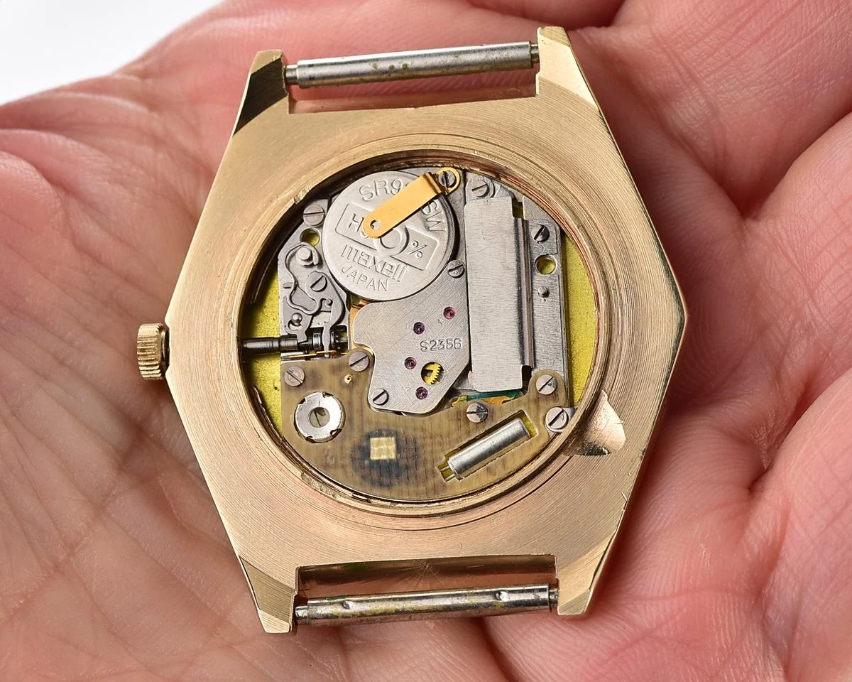 TIME CAPSULE: Soviet Slava with quartz movement – New Old Stock (NOS)!