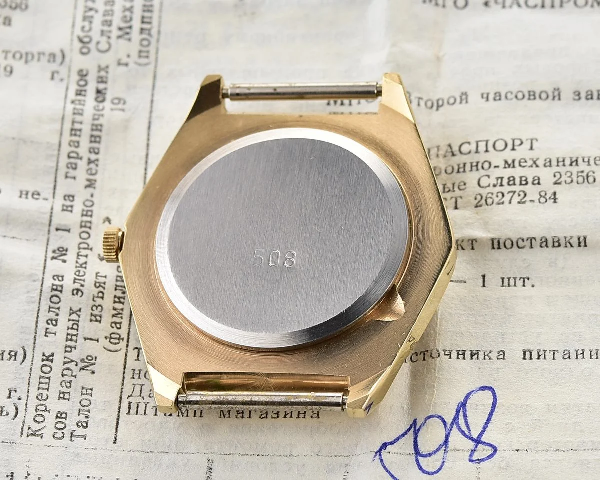 TIME CAPSULE: Soviet Slava with quartz movement – New Old Stock (NOS)!