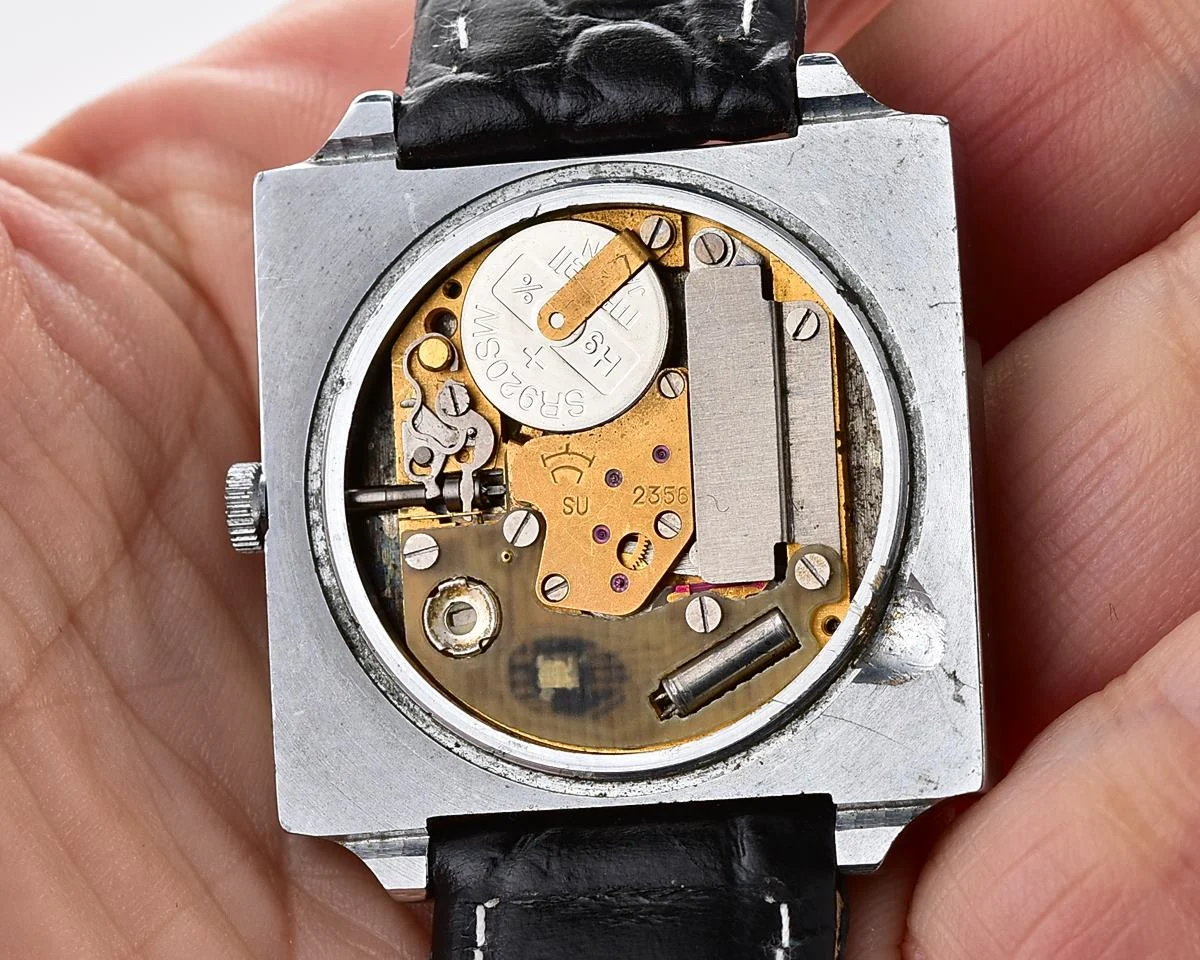 Slava Soviet quartz watch with square case and Roman numerals, from the late 1980s - Image 12