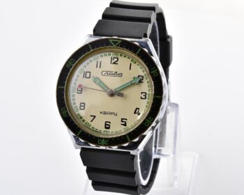 Large automatic soviet SLAVA wristwatch with quartz movement