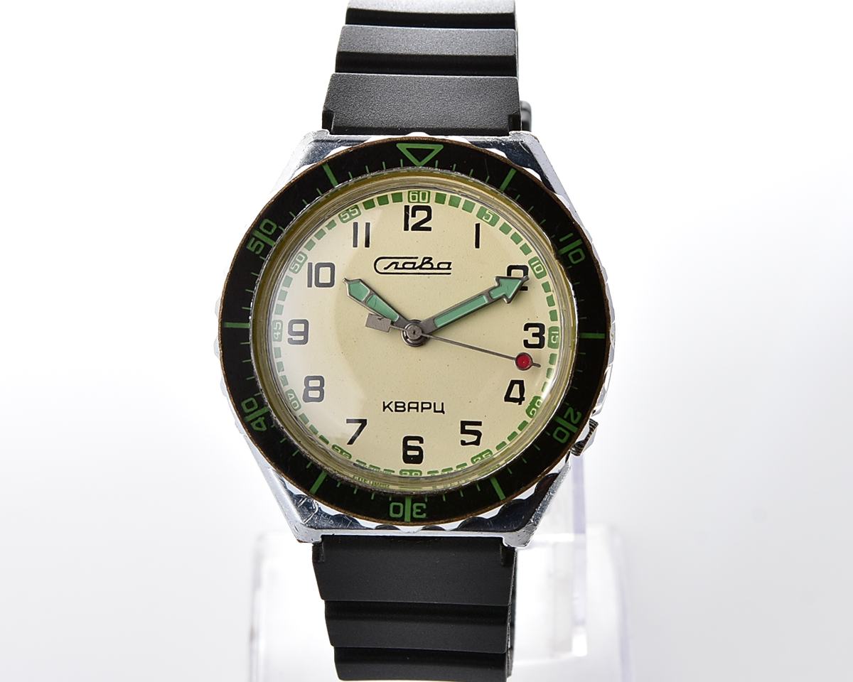Large automatic soviet SLAVA wristwatch with quartz movement
