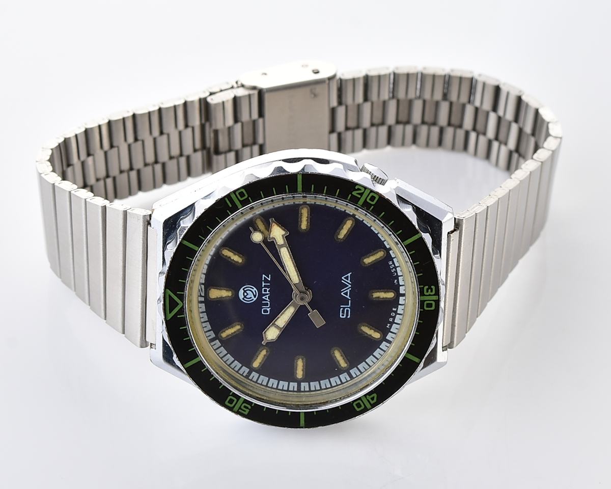 Large automatic soviet SLAVA wristwatch with quartz movement