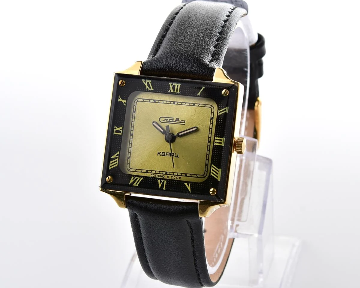 Excellent Soviet Slava quartz wristwatch - XVIII Communist Party Congress CCCP 1987 Kremlin Moskow!