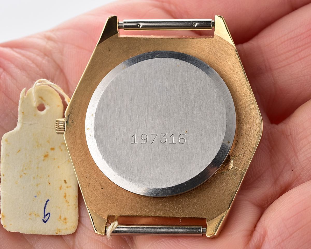 TIME CAPSULE: Automatic soviet SLAVA with quartz movement – New Old Stock(NOS)!