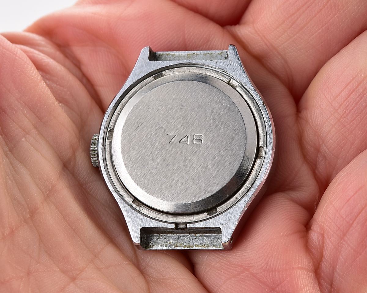 TIME CAPSULE: ZARIA wristwatch for ladies with quartz movement - with box and passport!