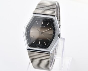 Vintage ZARIA wristwatch with automatic quartz movement
