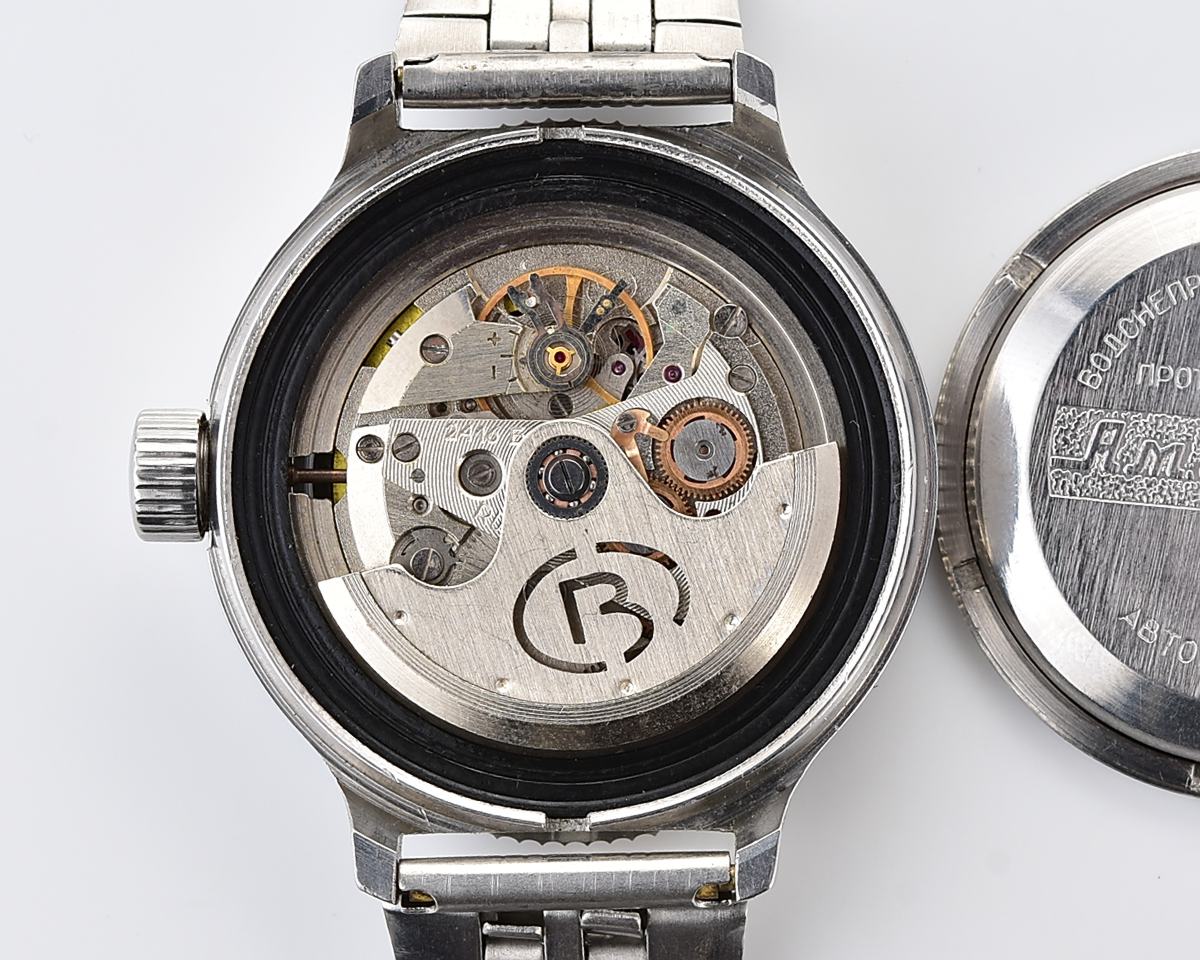 Vostok Amphibia ZISSOU with automatic self winding movement
