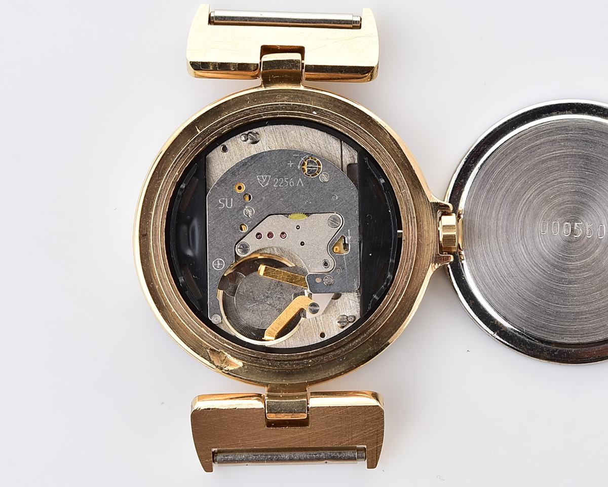 TIME CAPSULE: Soviet CHAIKA Lithium vintage quartz wristwatch - New Old Stock(NOS)!