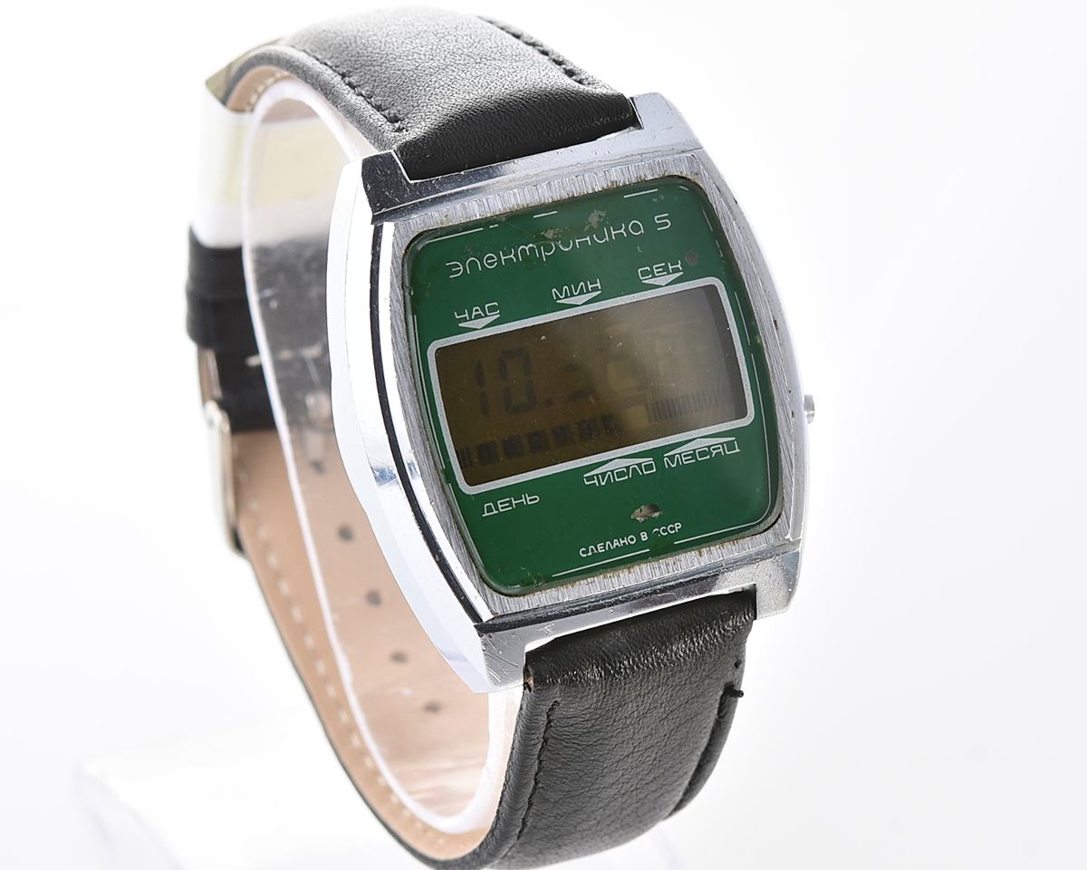 Large vintage USSR digital watch Electronika 5