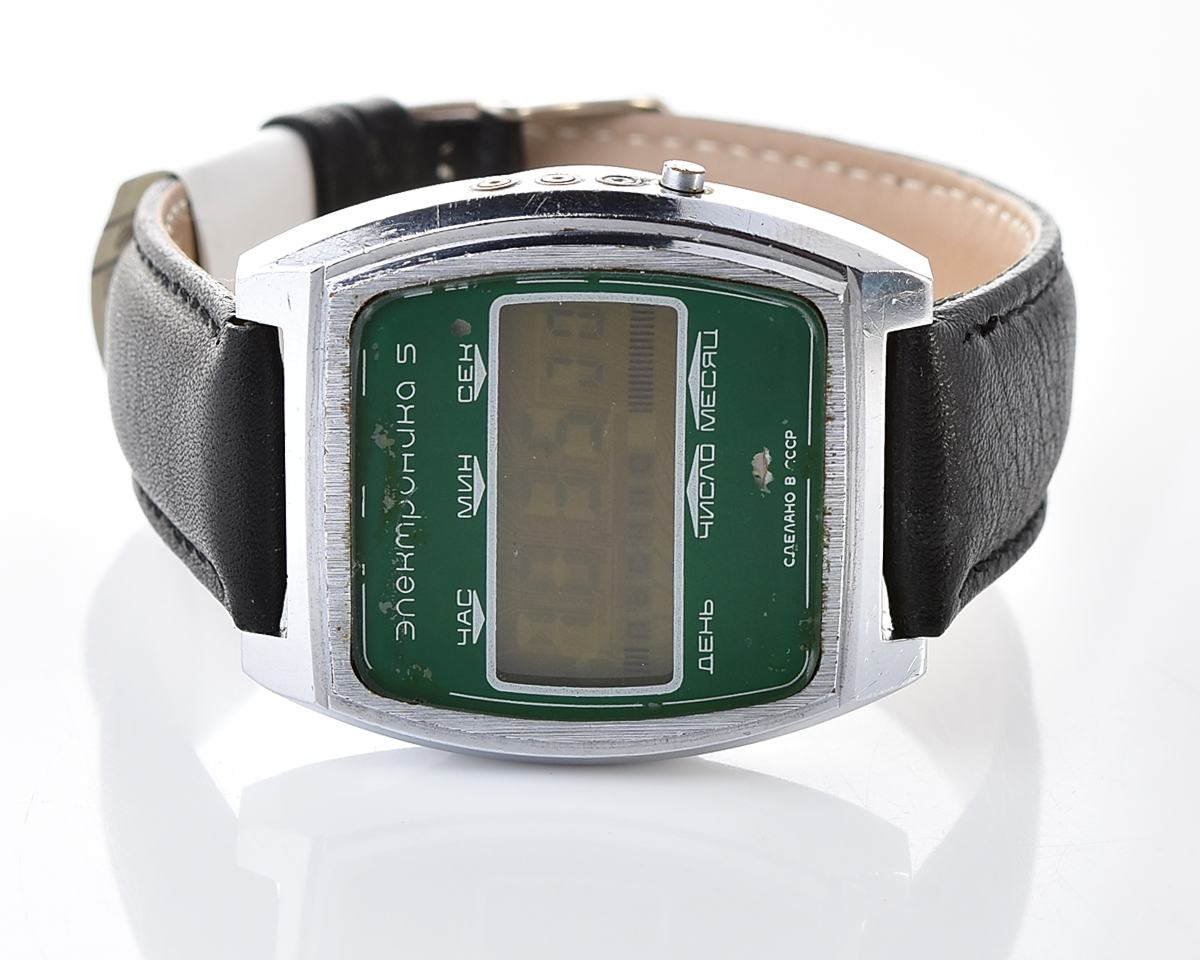 Large vintage USSR digital watch Electronika 5