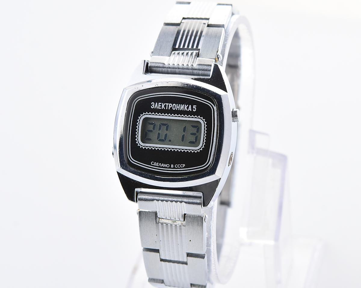 Digital vintage USSR wristwatch Electronika with stainless steel bracelet for ladies