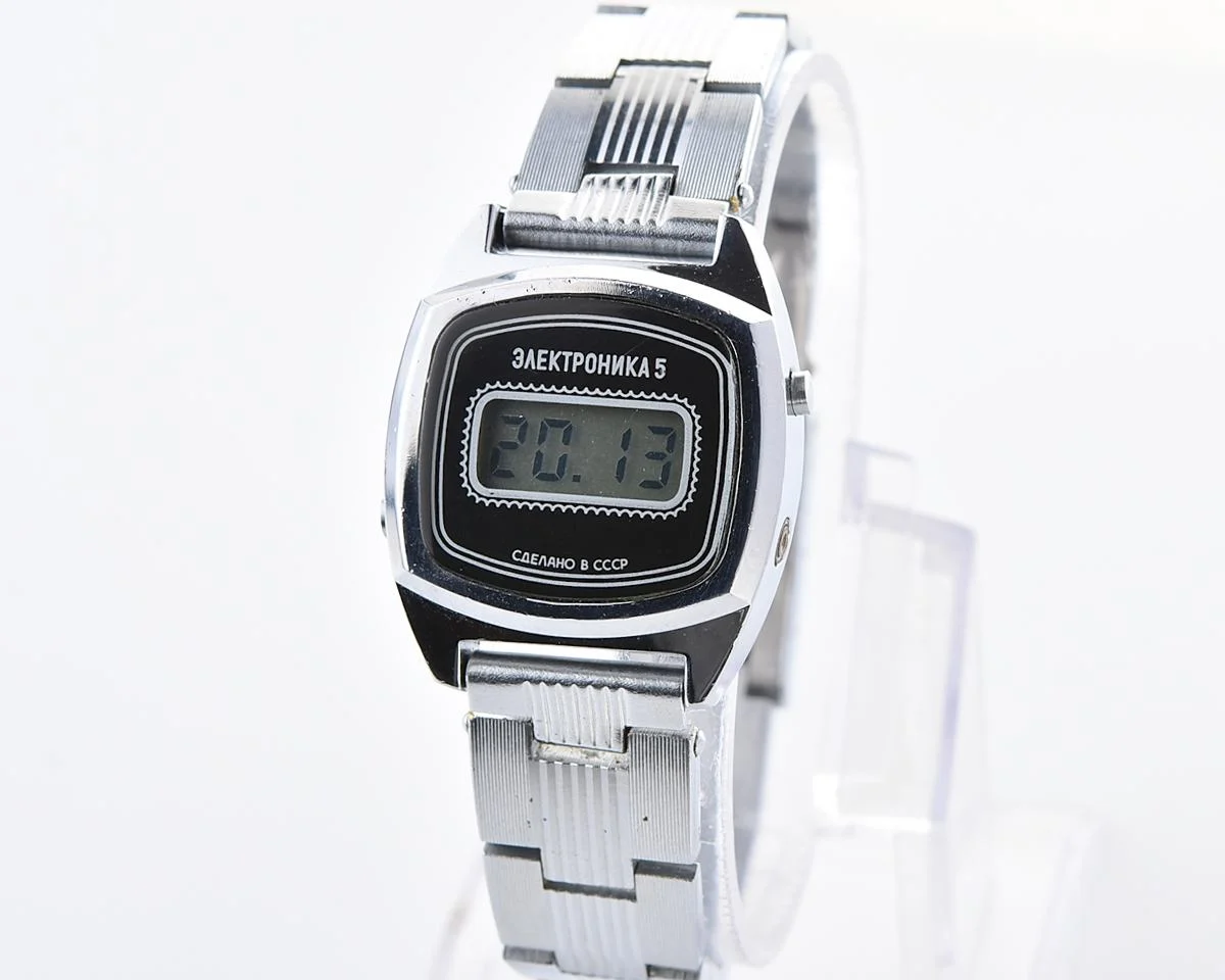 Digital vintage USSR wristwatch Electronika with stainless steel bracelet for ladies