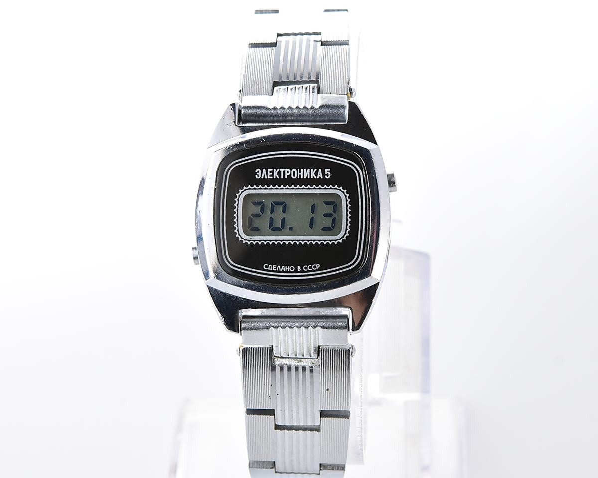 Digital vintage USSR wristwatch Electronika with stainless steel bracelet for ladies