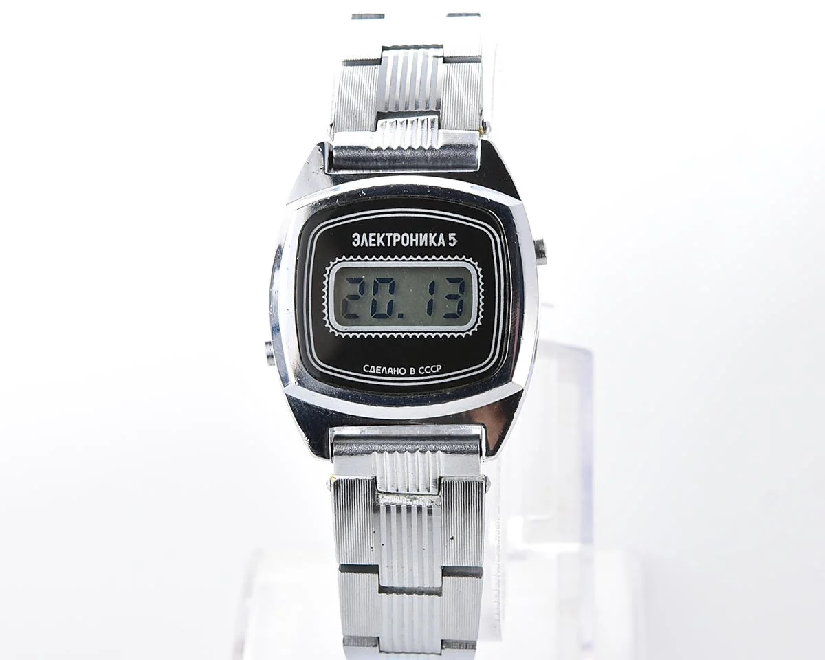Digital vintage USSR wristwatch Electronika with stainless steel bracelet for ladies