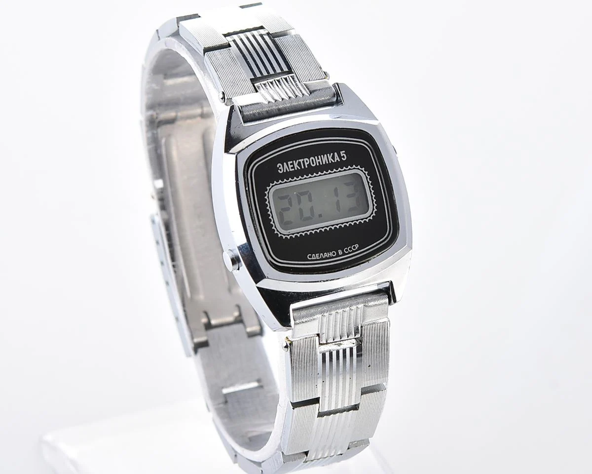 Digital vintage USSR wristwatch Electronika with stainless steel bracelet for ladies