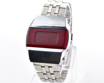 First RED LED Digital Vintage USSR Wristwatch Electronika E-1 Pulsar!