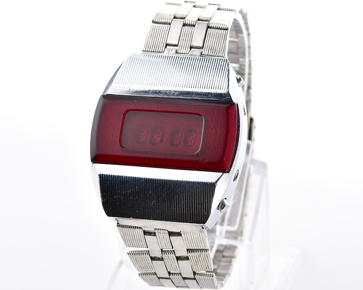 First RED LED Digital Vintage USSR Wristwatch Electronika E-1 Pulsar!