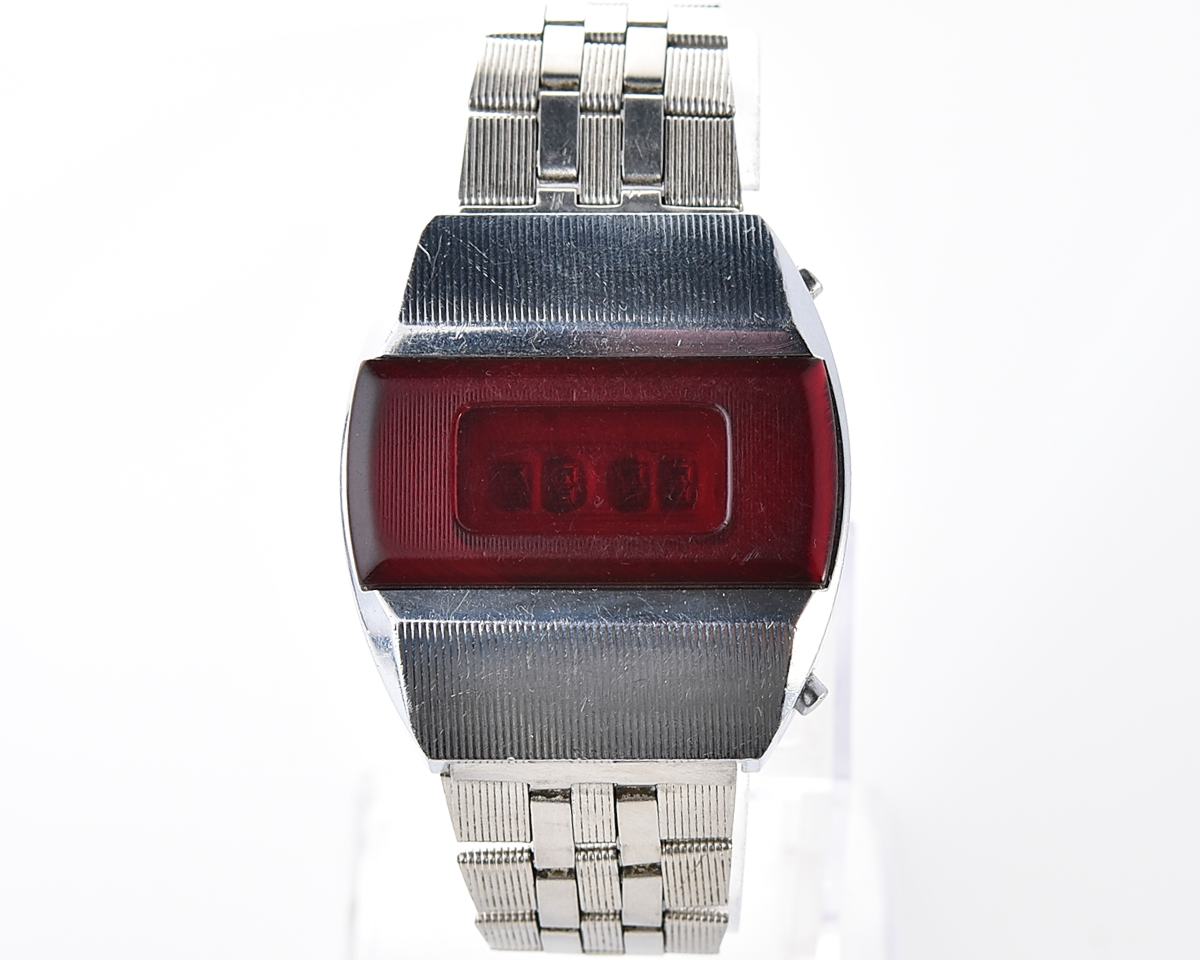 First RED LED Digital Vintage USSR Wristwatch Electronika E-1 Pulsar!