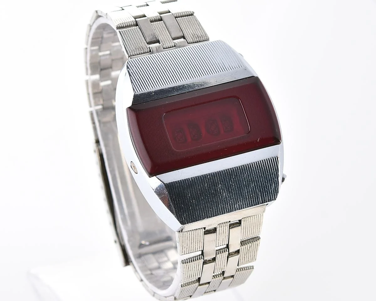 First Red LED Digital Vintage USSR Wristwatch Electronika E-1 Pulsar!