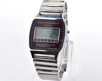Digital vintage USSR wristwatch Electronika-5 Lithium with uncommon wine color mask