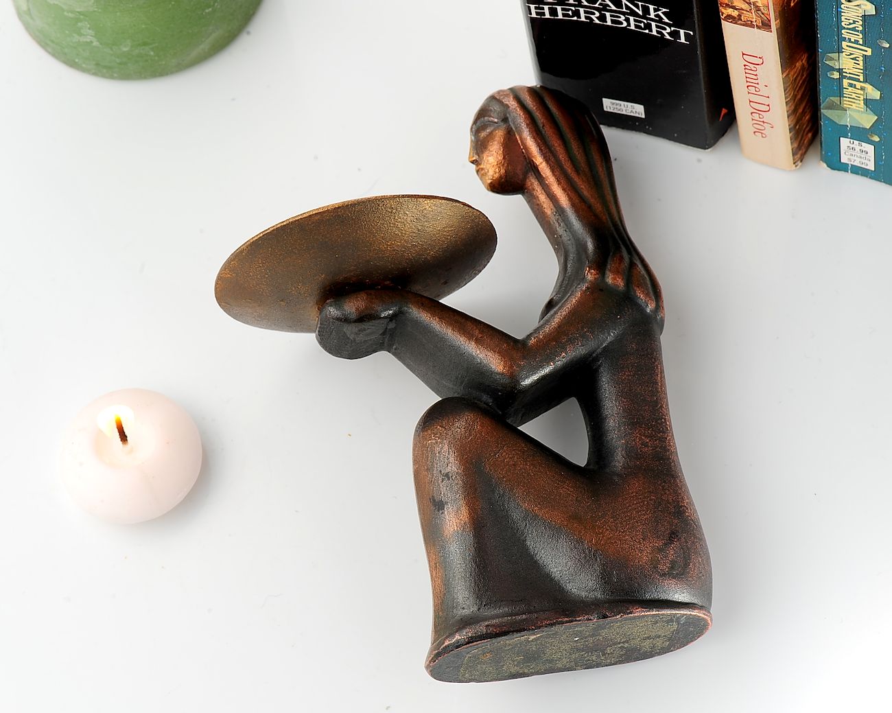 GIFTSHOP candle holder girl 19297-SCS_1948