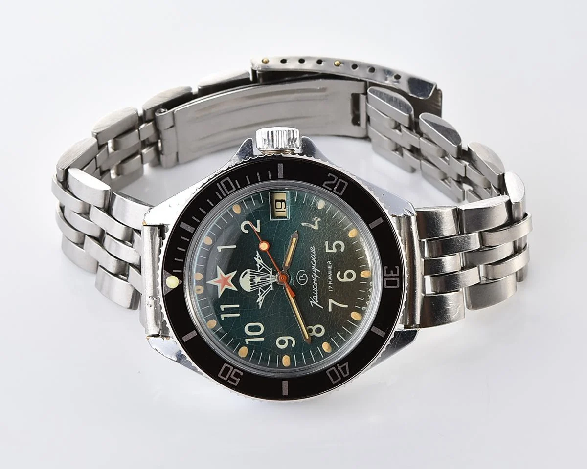 Vostok Komandirskie paratroopers mechanical wristwatch for airborn troops
