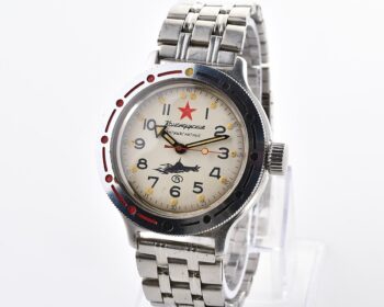 Soviet Vostok Amphibia mechanical watch – Komandirskie Submarine!
