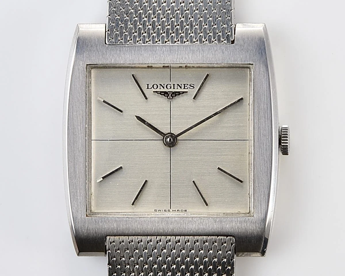 Longines Dress watch with Ultra-Slim Cushion Case with Original Factory Mesh Bracelet from 1970
