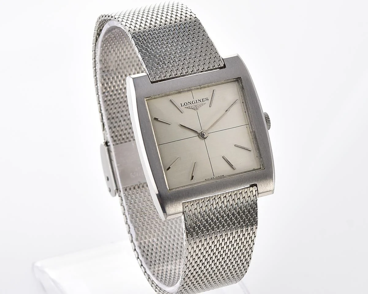 Longines Dress watch with Ultra-Slim Cushion Case with Original Factory Mesh Bracelet from 1970