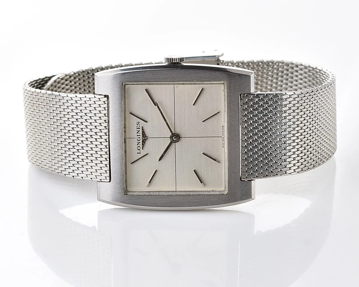 Longines Dress watch with Ultra-Slim Cushion Case with Original Factory Mesh Bracelet from 1970