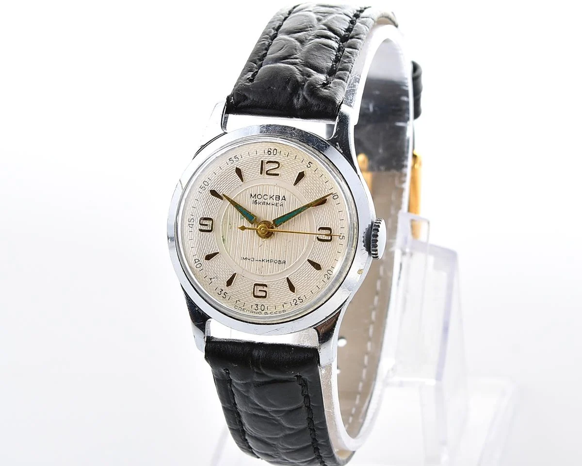 Excellent Moskva Soviet vintage mechanical watch