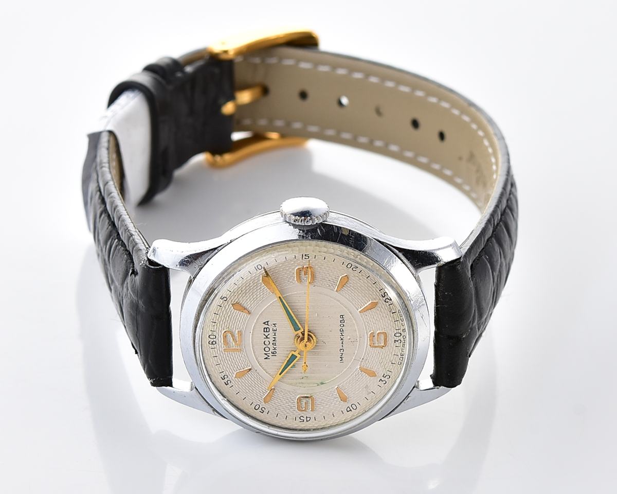 Excellent MOSKVA soviet vintage mechanical watch
