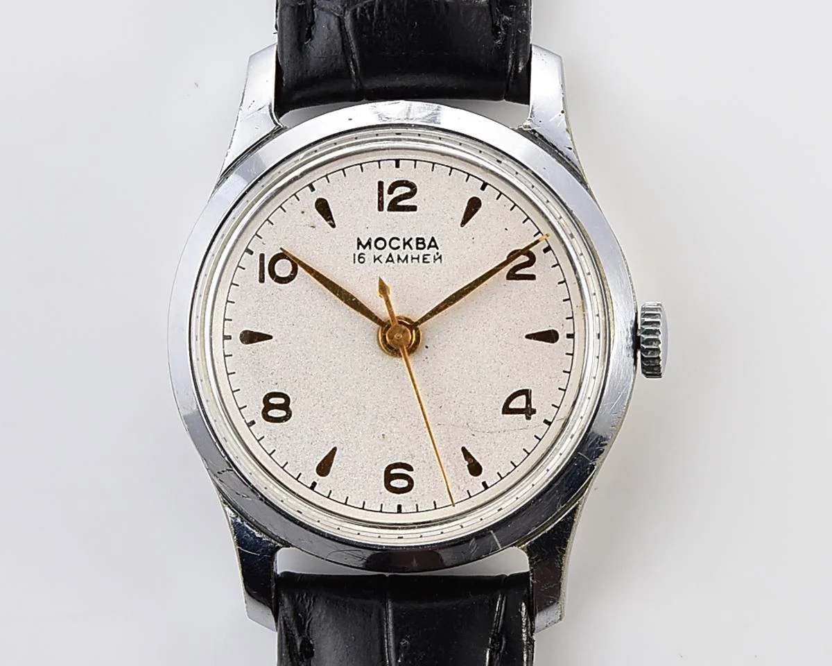Excellent Moskva Soviet vintage mechanical watch