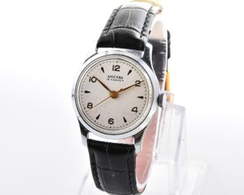 Excellent MOSKVA soviet vintage mechanical watch