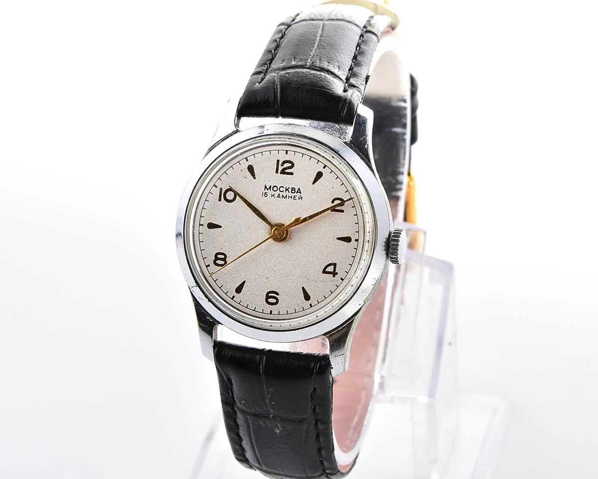 Excellent Moskva Soviet vintage mechanical watch