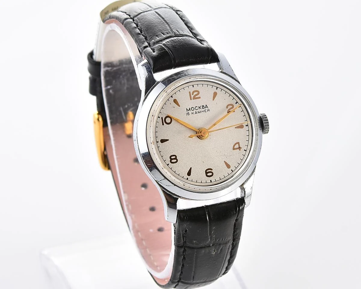 Excellent Moskva Soviet vintage mechanical watch