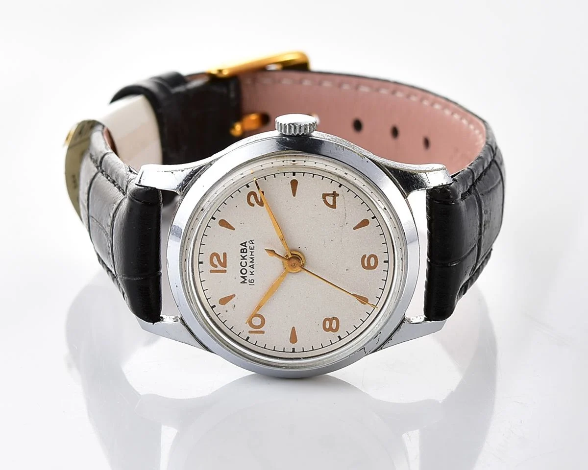 Excellent Moskva Soviet vintage mechanical watch