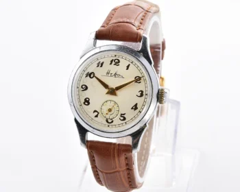 Vintage Soviet mechanical Neva wristwatch