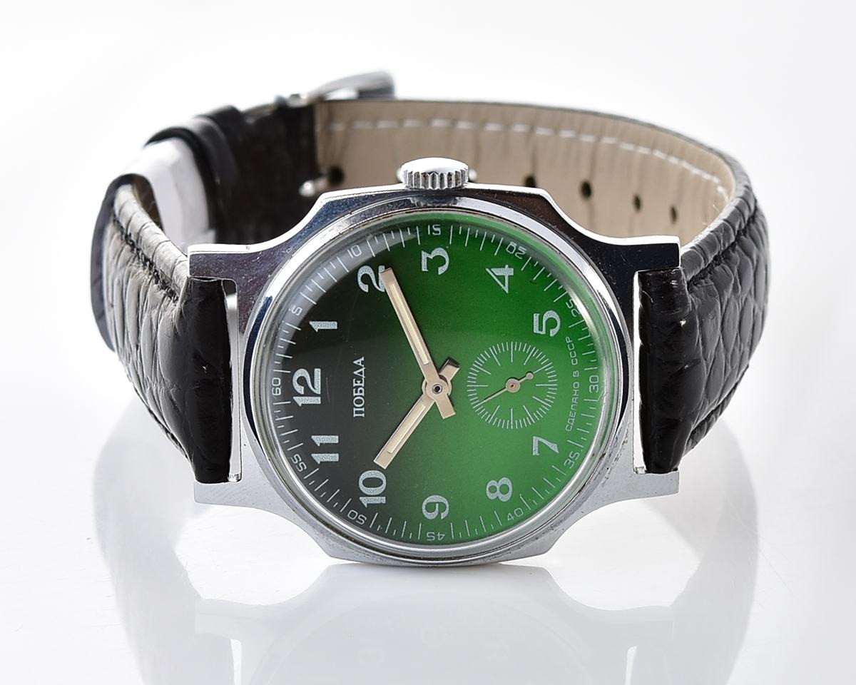 Soviet POBEDA mechanical wristwatch