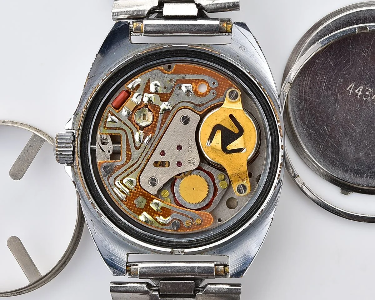 Large Soviet Poljot watch with quartz movement