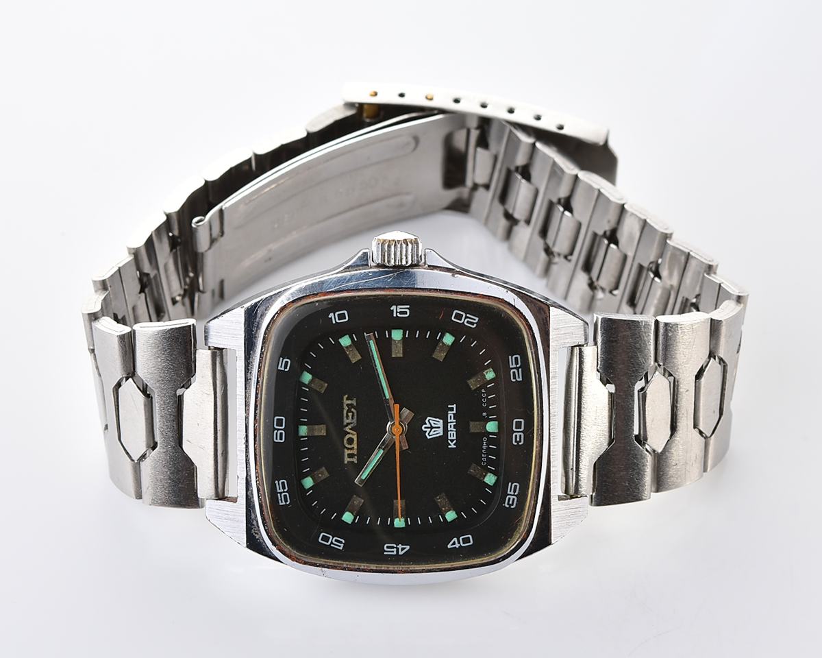 Large soviet POLJOT watch with automatic quartz movement