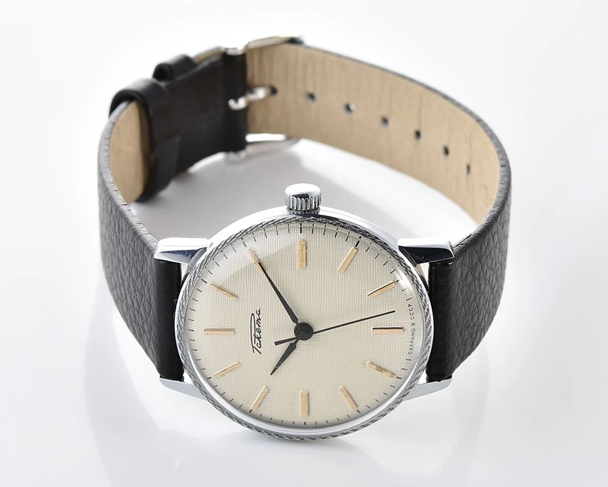 Soviet Raketa elegant vintage mechanical wristwatch