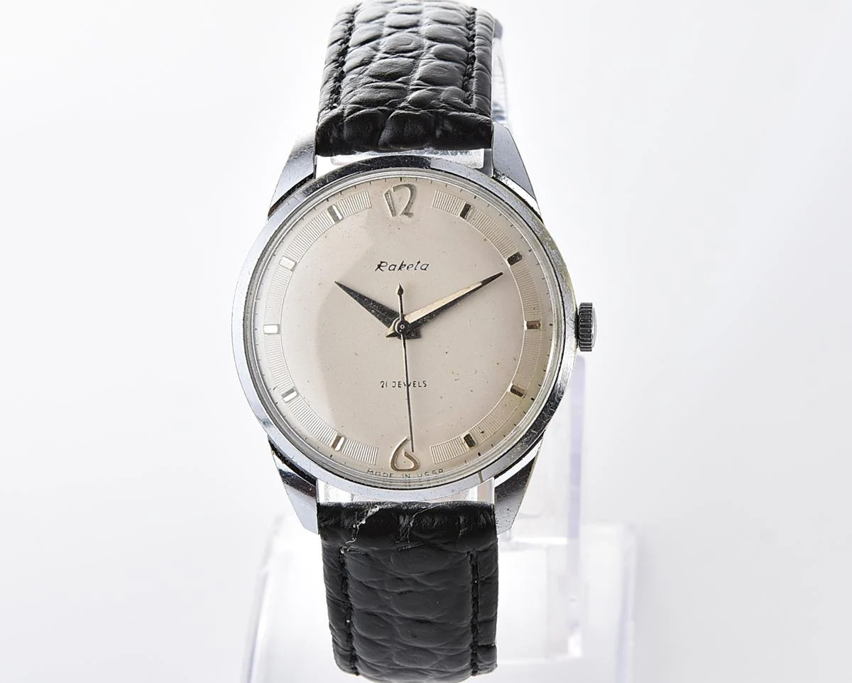 Excellent Raketa Baltica vintage Soviet mechanical watch